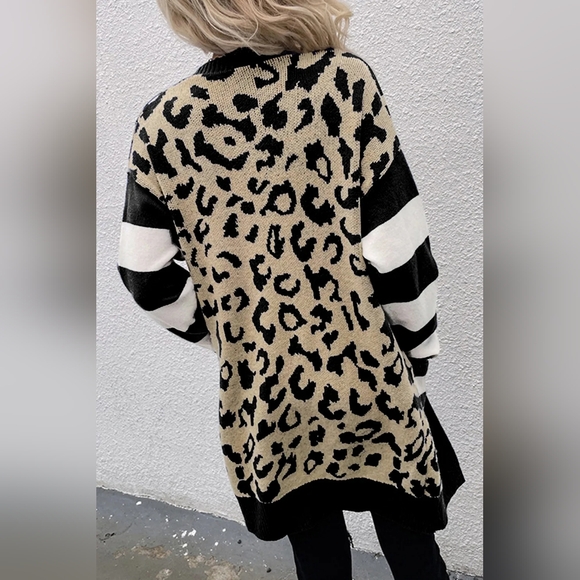 Prowl & Chill Leopard Cardigan - Black - Picture 2 of 4